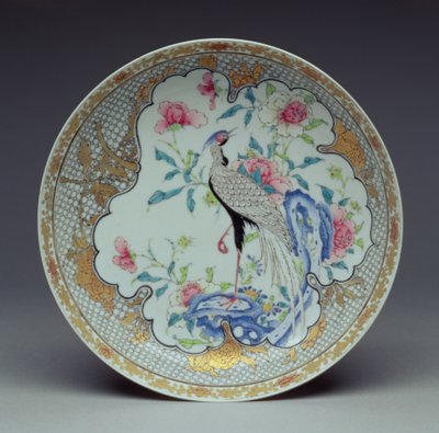 長い尾を持つ鳥、岩、花で描かれた料理、永正時代、1725-35年（卵殻磁器） 作： Chinese School