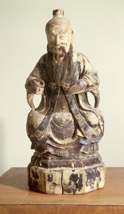 マスターの冠をかぶった老子（c.604-531）（塗装済み木材） 作： Chinese School