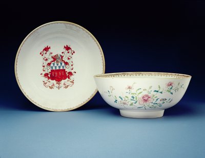 ヨンジュン時代（1723-35）（磁器）ジョイネスの腕を持つファミールローズエナメルで装飾された鉢 作： Chinese School