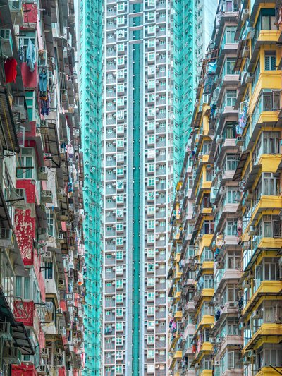 活気あふれる都市の建築 作： 
