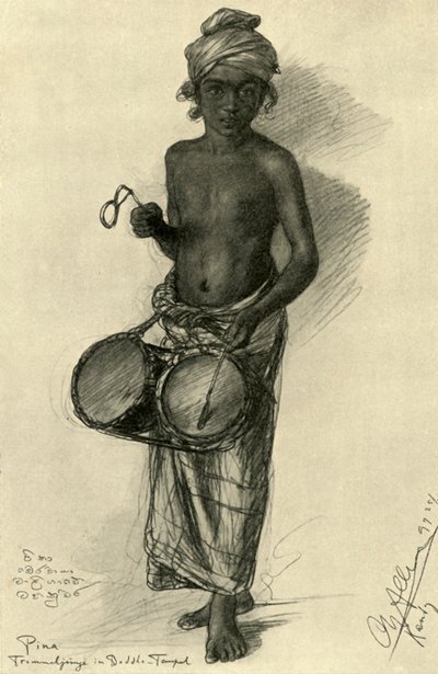 ピナ - 仏教寺院のドラマーの少年、キャンディ、セイロン、1898年。 作： Christian Wilhelm Allers