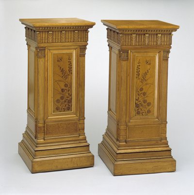 ペデスタル 作： Christian and Gustave  Herter