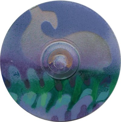 クジラ、2023年頃（アクリル、CD） 作： Christina Saj