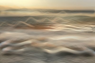 穏やかな海の流れ 作： Christina Sillen