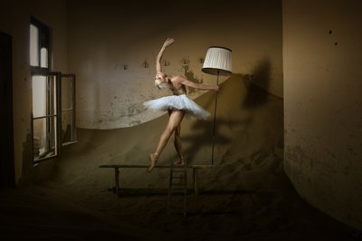 バレリーナの空の部屋 作： Christine von Diepenbroek
