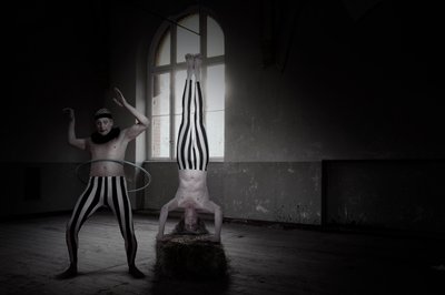  作： Christine von Diepenbroek