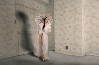  作： Christine von Diepenbroek
