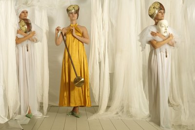  作： Christine von Diepenbroek