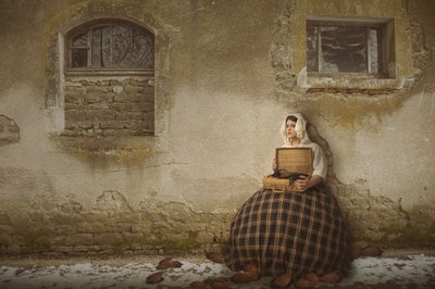  作： Christine von Diepenbroek