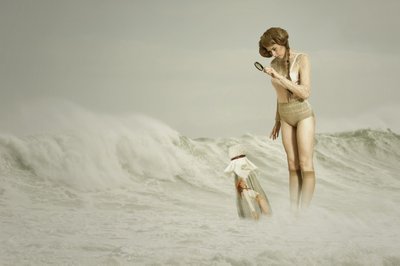 海で発見された謎の物体 作： Christine von Diepenbroek