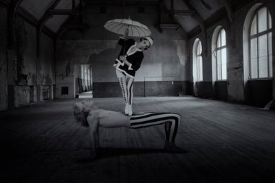  作： Christine von Diepenbroek