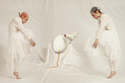  作： Christine von Diepenbroek