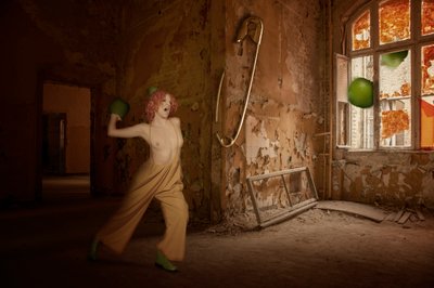  作： Christine von Diepenbroek