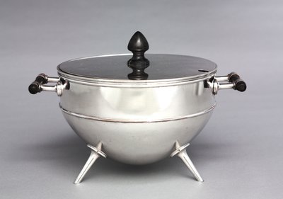 テリーヌ、Hukin＆Heath製、1880年頃 作： Christopher Dresser