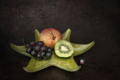  作： 