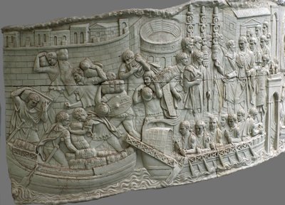 ローマのゲラ。トラヤヌスの柱の救済の詳細、1〜2世紀 作： Classical Antiquities