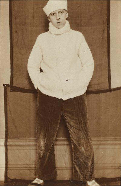 セーラーハットをかぶった自画像 作： Claude Cahun