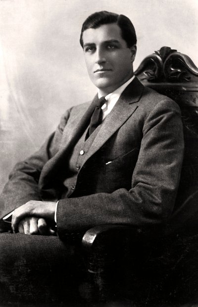 Godfrey Tearle 1884-1953、アメリカの俳優、1916。 作： Claude Harris