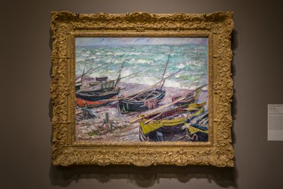 Étretatの釣り船 作： Claude Monet