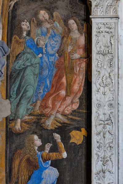秘跡の奇跡」: 音楽を奏でる天使の詳細 (フレスコ画) 作： Cosimo Rosselli