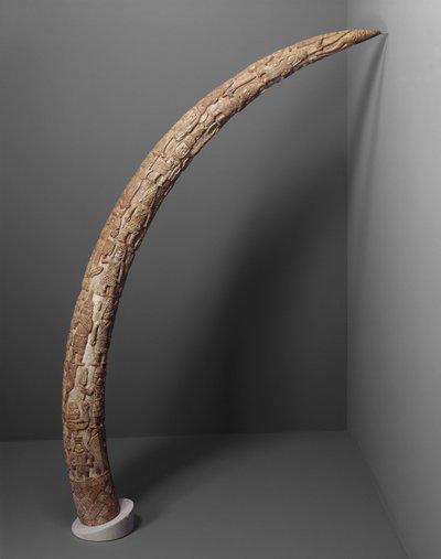両方の祭壇の牙、1850-88 作： Court of Benin Nigeria Edo People