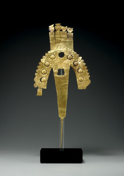 胡瓜の金製プルーム装飾品、サウスコースト、700～1000年頃（金 作： Culture Huari