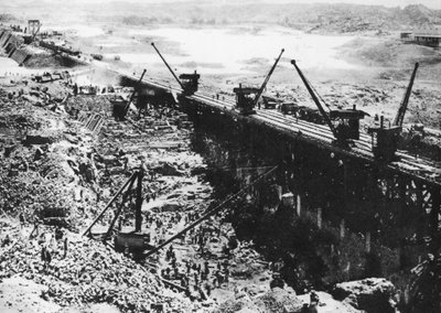 建設中のアスワン・ダム、1901年4月（モノクロ写真 作： D.S. George