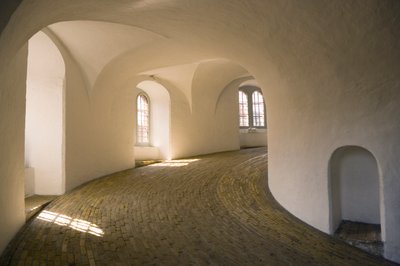 丸塔の内部、1643年完成 作： Danish School