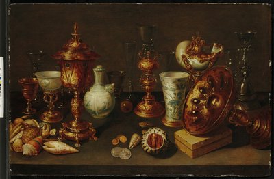 オウムガイ、花瓶、グラス、サンゴの枝のある貝殻のある静物 作： David II Ryckaert