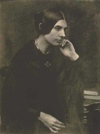 カメラワーク：Lady in Black 作： David Octavius Hill