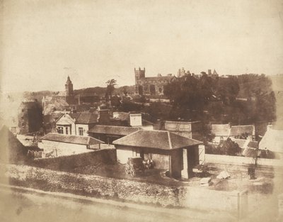 鉄道駅から見たリンリスゴー、市庁舎、聖マイケル教会、宮殿（1843-1847年）（写真）。 作： デビッド・オクタビウス・ヒル