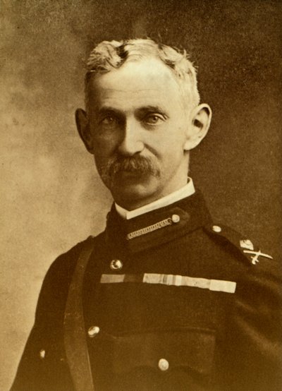 「バートン少将、C.B.」、1901 年。 作： Debenham and Smith