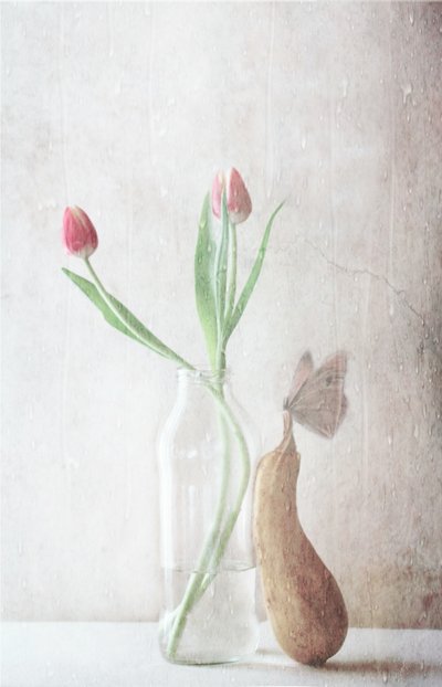  作： 