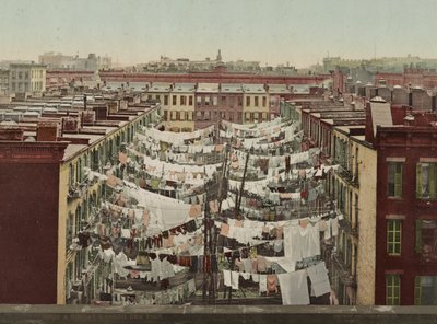 月曜日の洗濯、ニューヨーク、c.1900 作： Detroit Photographic Co.