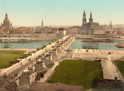 アルトシュタット、ドイツのドレスデンの戦争省から見た、1900年頃 作： Detroit Publishing Co.