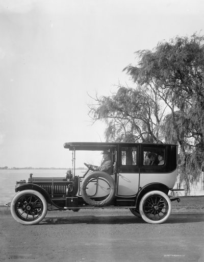 パッカード1912セダン 作： Detroit Publishing Co.