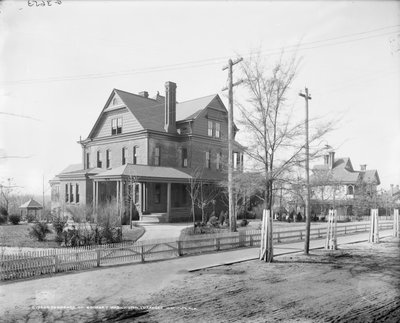 タスキギー・インスティテュートのブッカー・T・ワシントンの住居（1906年頃）（モノクロ写真 作： Detroit Publishing Co.