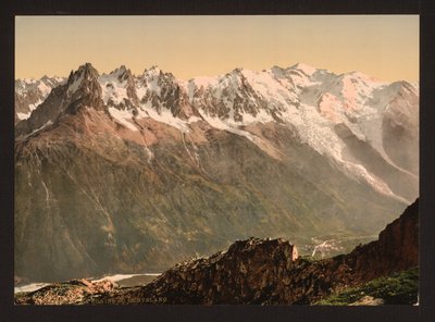 エギーユ・デュ・フロリアから見たシャモニーの谷、シャモニー谷、フランス、1890-1900年頃（フォトクロームプリント） 作： デトロイト出版株式会社