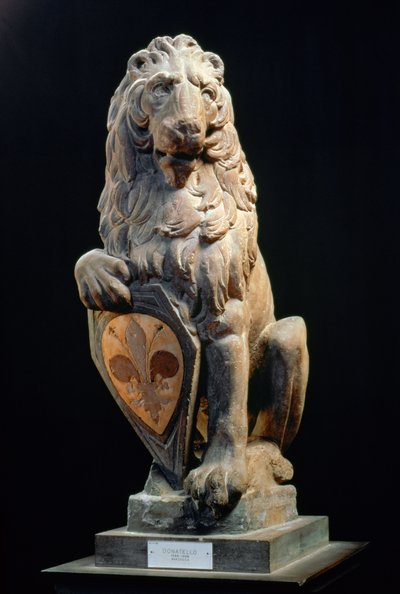 紋章のライオン、1420年（大理石） 作： Donatello