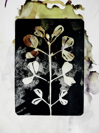素朴な植物の造形 作： Doris Schmitz