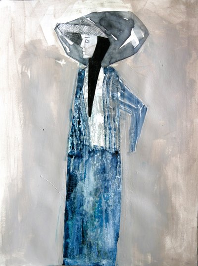 青い服を着た優雅な女性 作： Doris Schmitz