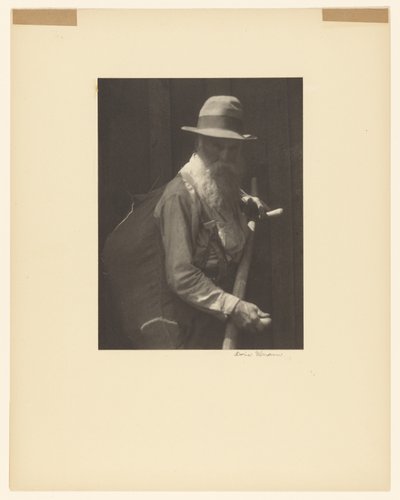 [鎌を持った農夫］ 作： Doris Ulmann