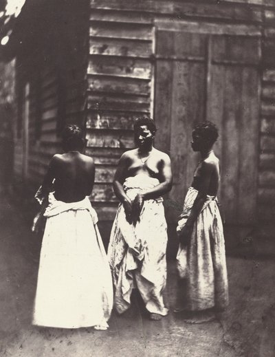 マダガスカルの女性プレート 28、1863 年。 作： Désiré Charnay