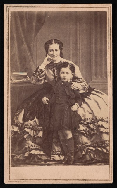 ウジェニー・ド・モンティジョ 1826-1920 と息子の肖像、1860 年代頃。 作： E. and H.T. Anthony