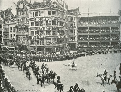 セントポールズチャーチヤードでの手配を監督するロバーツ卿、1897年 作： E. and S. Woodbury