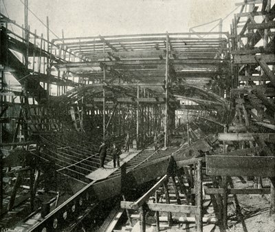 戦艦の建造：テムズ鉄工所で進行中の最高級巡洋艦、c1897 作： E. and S. Woodbury