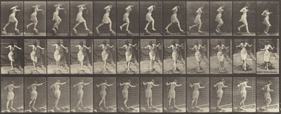 プレート番号 175. 飛び石で小川を渡り、釣り竿と缶を使用、1887 年。 作： Eadweard Muybridge