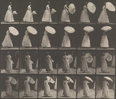 [パラソルを開く女性]、1883-86、1887年に印刷。 作： Eadweard Muybridge