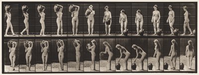 プレート226。肩から地面へのウォータージャーの取り外しと回転 作： Eadweard Muybridge