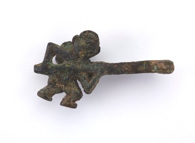 ガーメントフック 作： Eastern Zhou Dynasty Chinese School